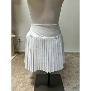 NWT Abercrombie & Fitch YPB Pleated MotionTEK Skirt – White – Large
